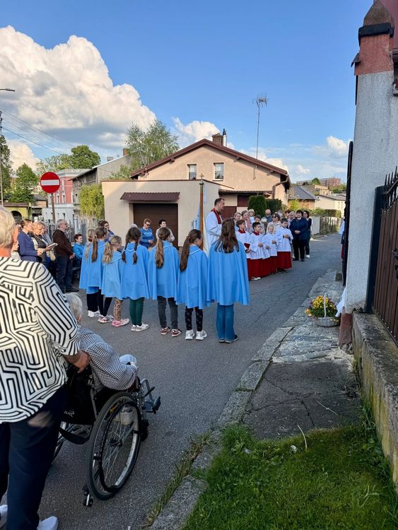 Nabożeństwo przy kaplicy św. Jana Nepomucena