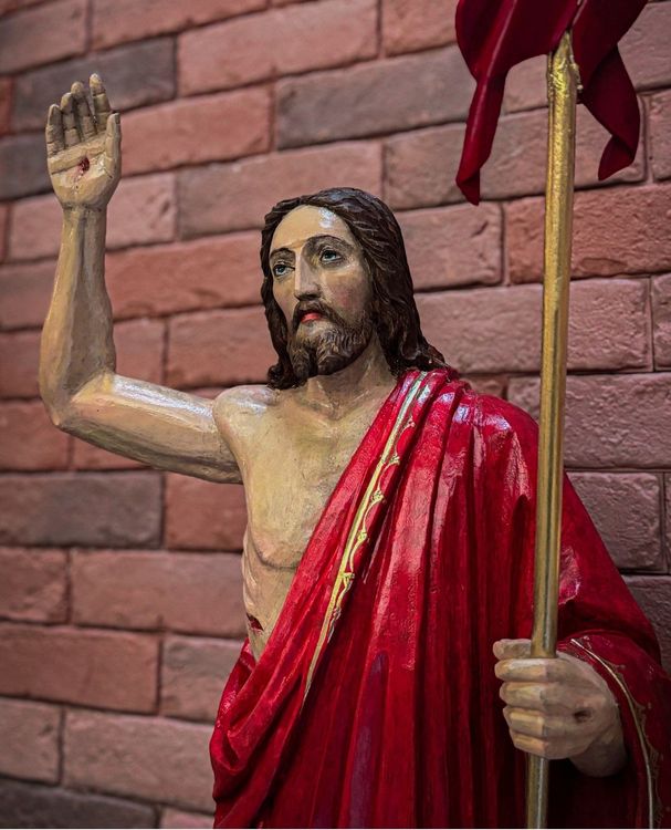 Zdjęcie projektu: Odrestaurowana figura Pana Jezusa Zmartwychwstałego
